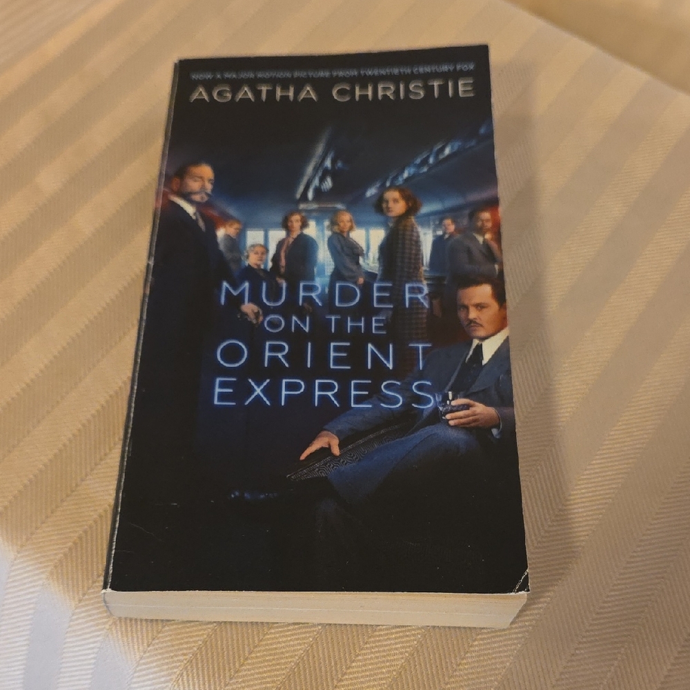 Murder on the Orient Express Book [2/$10]